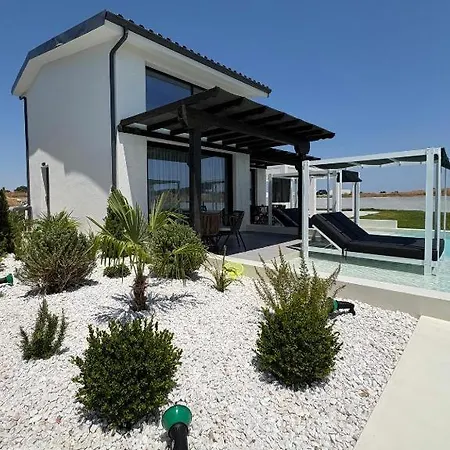 Eden Villa